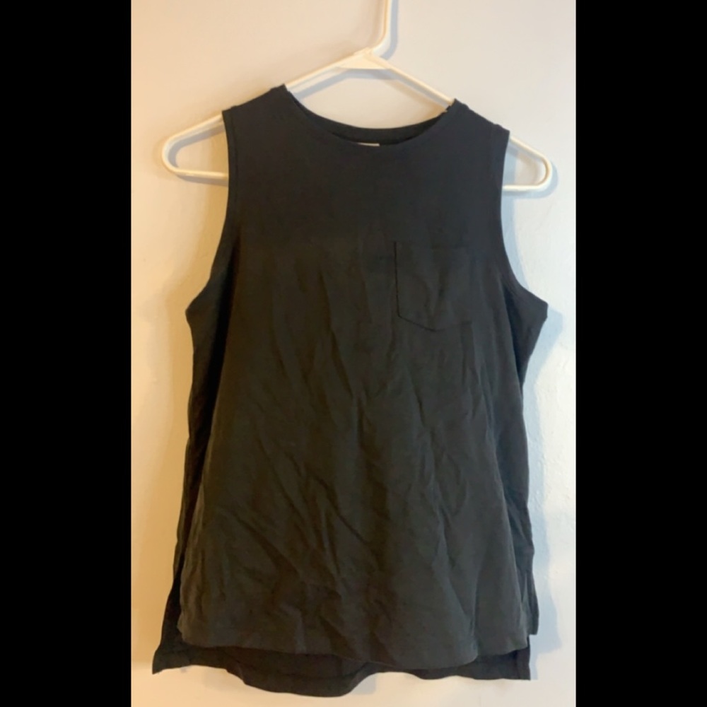 black tank top